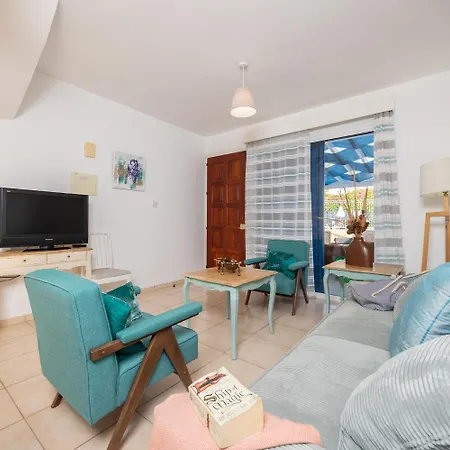 Harbour Maisonette Holiday home Lachi