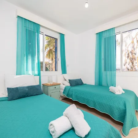 Harbour Maisonette Holiday home *