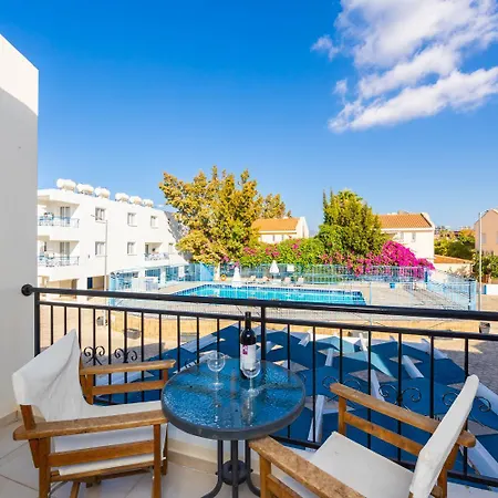 Harbour Maisonette Holiday home Lachi