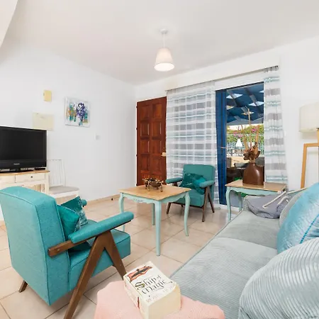 Harbour Maisonette بيت للعطل *