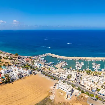 Harbour Maisonette بيت للعطل *