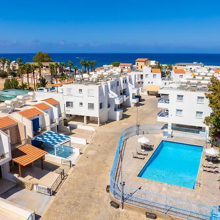 Harbour Maisonette Holiday home Lachi