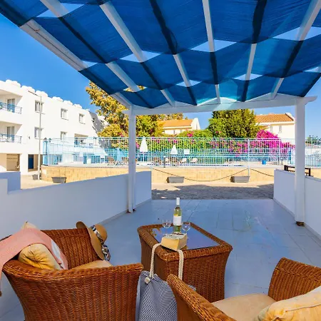 Harbour Maisonette لاشي